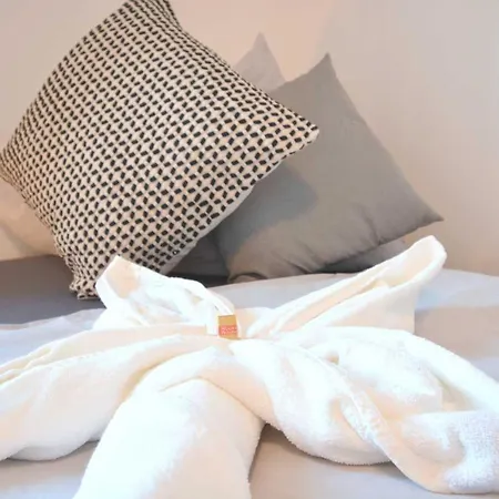 Appartement Spacious & Chic Flat With Balcony Near Nurnberg *