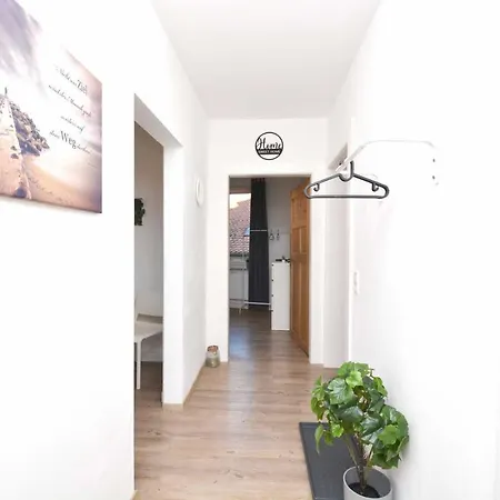 Spacious & Chic Flat With Balcony Near Nurnberg * Zirndorf