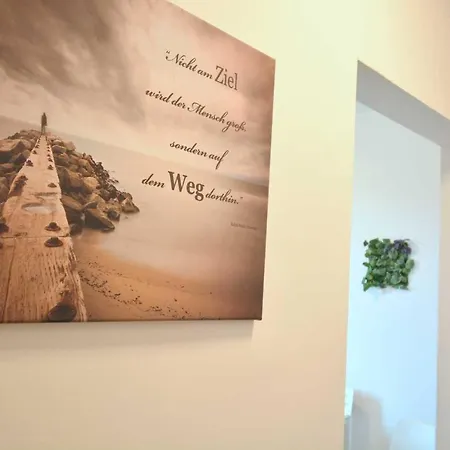 Spacious & Chic Flat With Balcony Near Nurnberg Zirndorf